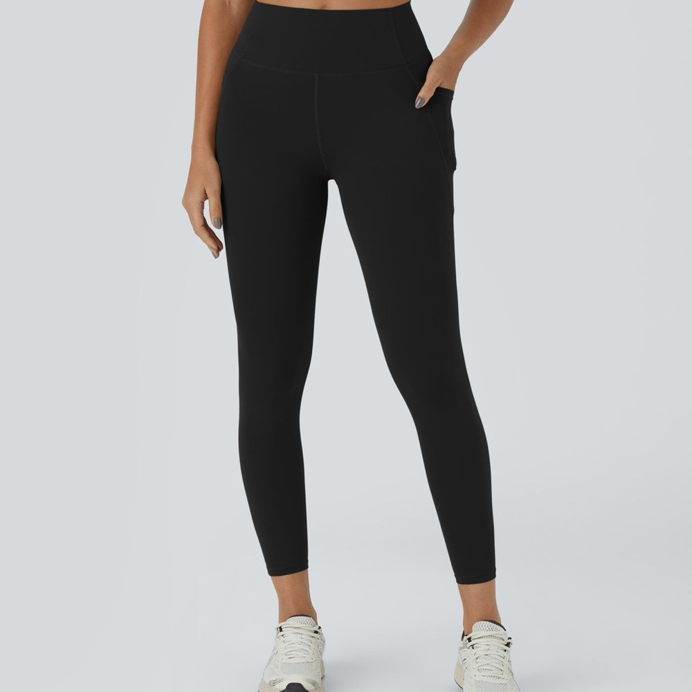 NWT Halara Black UltraSculpt High Waisted Leggings Size M